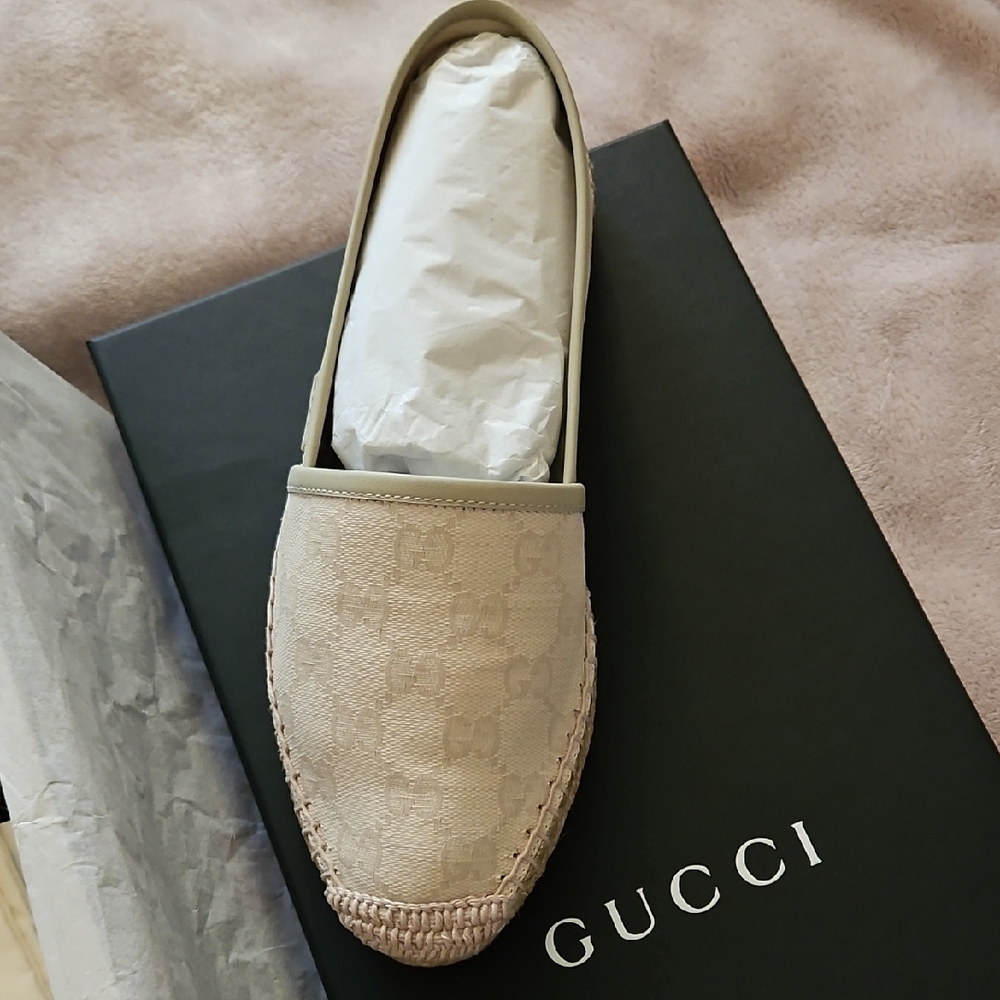 Gucci Beige Espadrille Flats